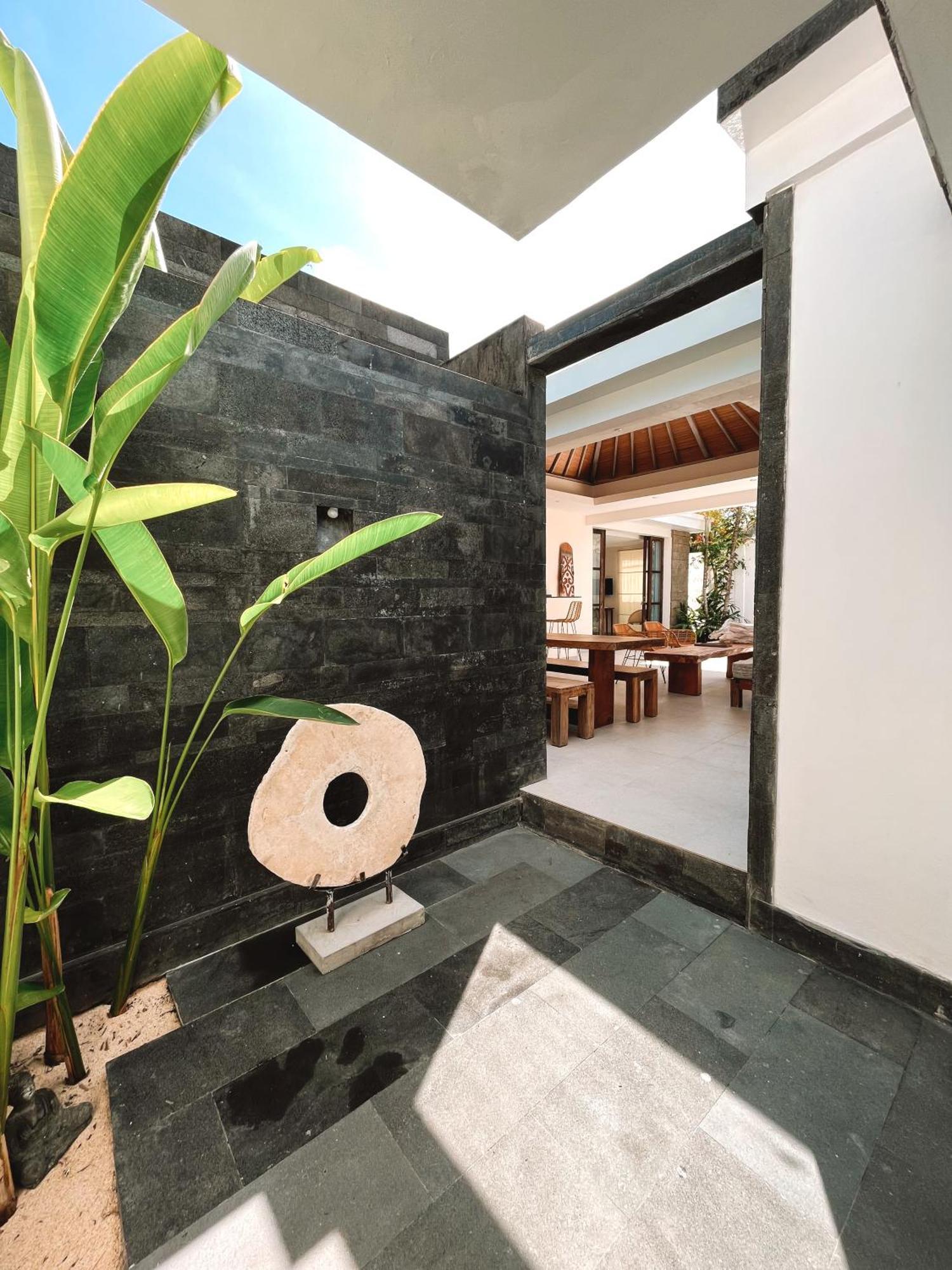 Aster Villa Seminyak Eksteriør bilde