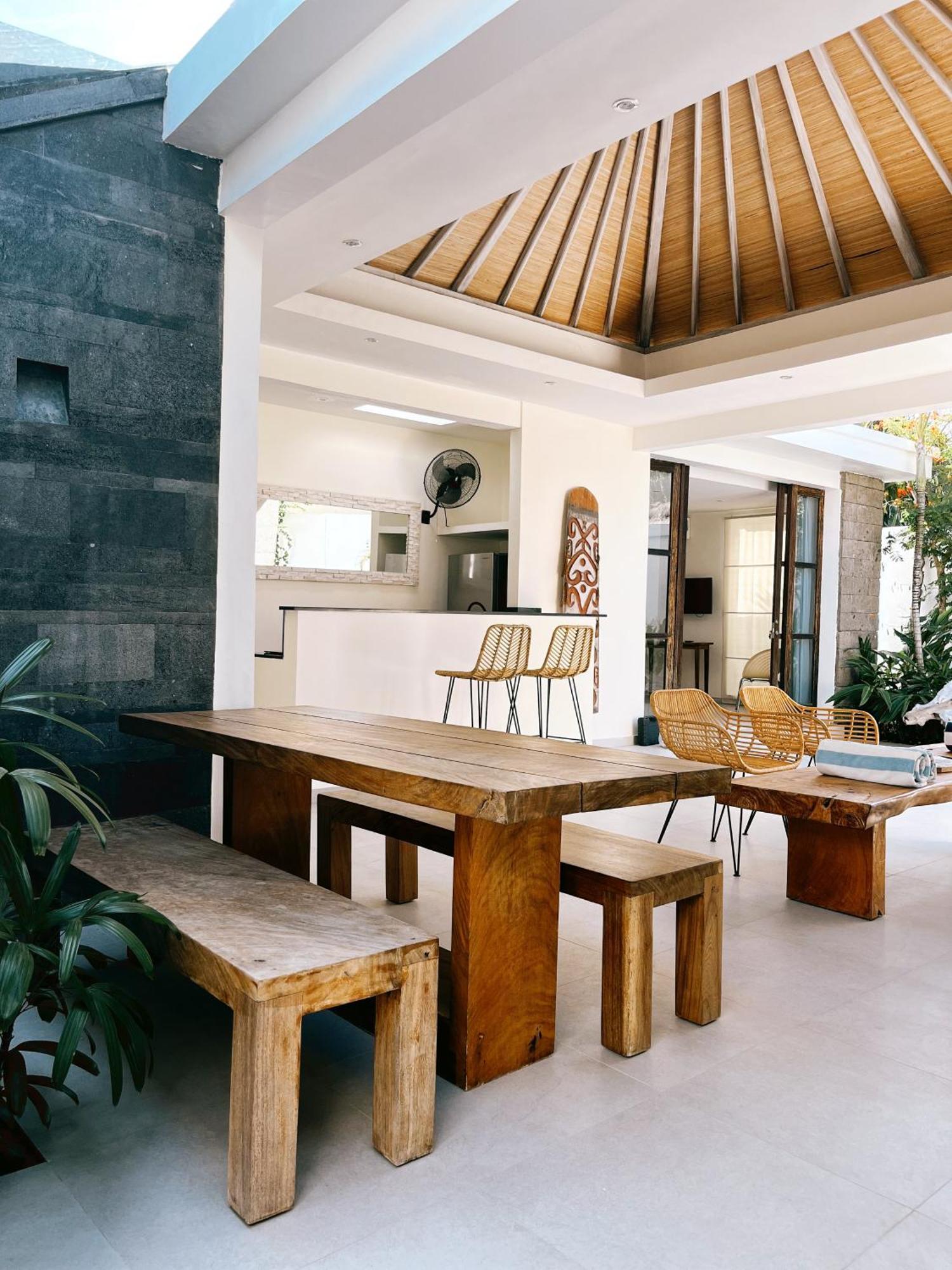 Aster Villa Seminyak Eksteriør bilde