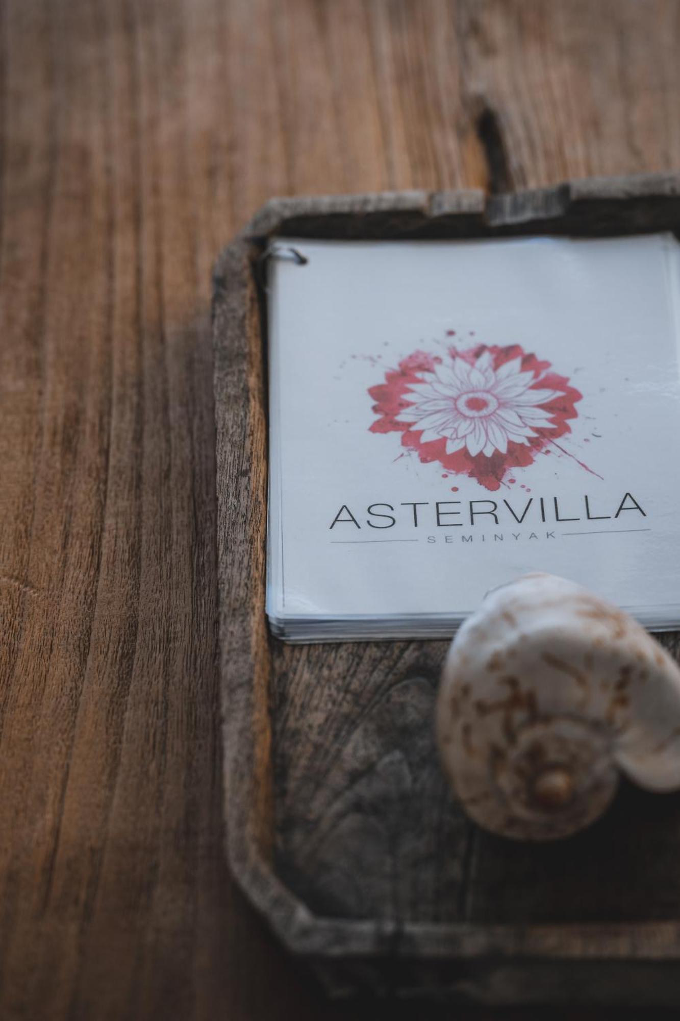 Aster Villa Seminyak Eksteriør bilde
