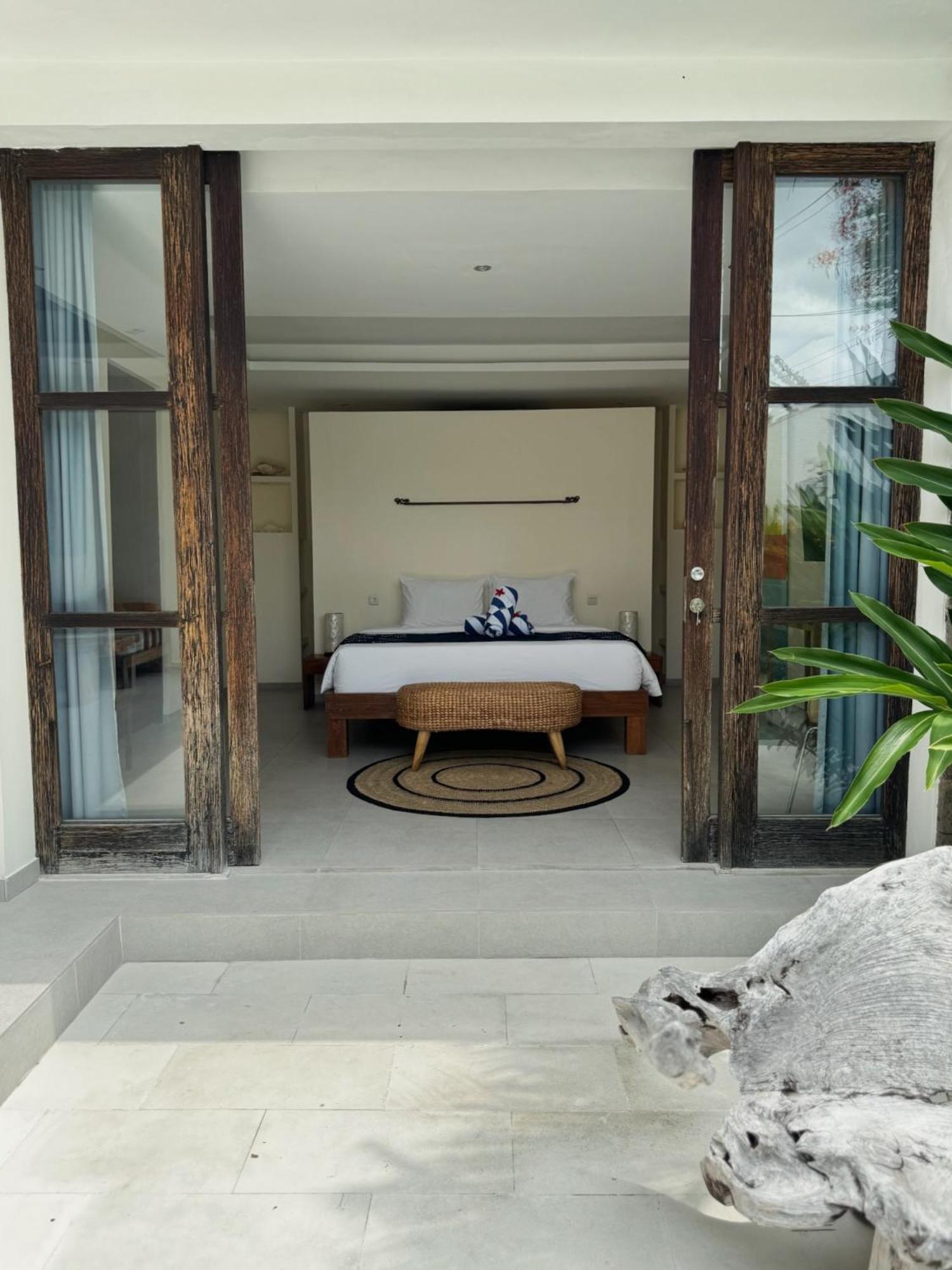Aster Villa Seminyak Eksteriør bilde